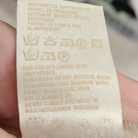 Escada Gold Mesh Logo Top size Large - Picture 8 of 10